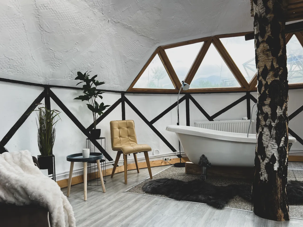 Soho 3 — interior dom geodezic